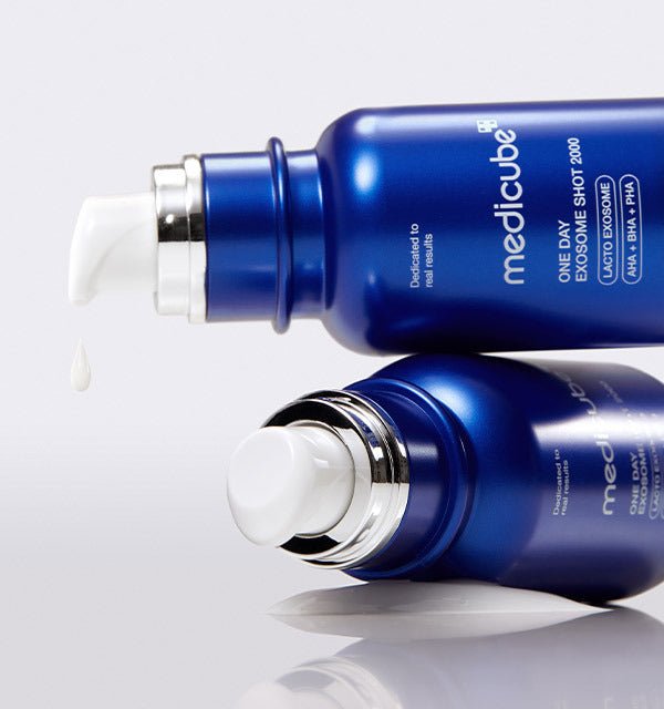 medicube One Day Exosome Shot Pore Ampoule 7500 30ml in sleek blue bottles with droplet showcasing pore tightening care