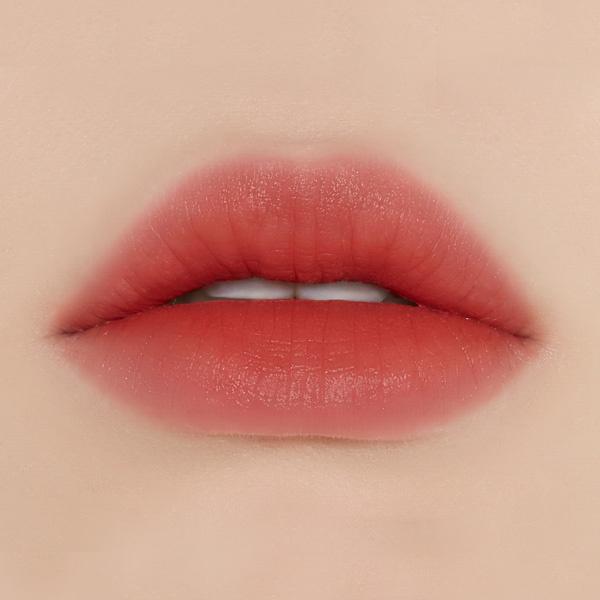 ETUDE HOUSE Fixing Tint 4g #02 Vintage Red on soft lips showcasing long-lasting vibrant red tint effect