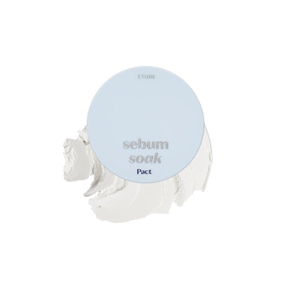 ETUDE Sebum Soak Pact 9.5g compact with light powder swatch highlighting effective oil control benefits