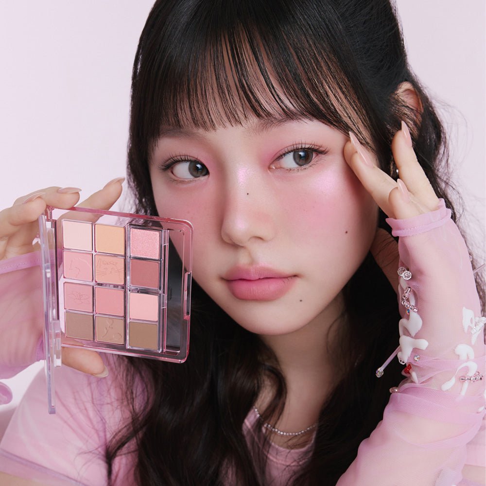 ETUDE My Best Tone Eye Palette #Pink Collector with versatile pink and neutral shades held by model wearing pink makeup and gloves
