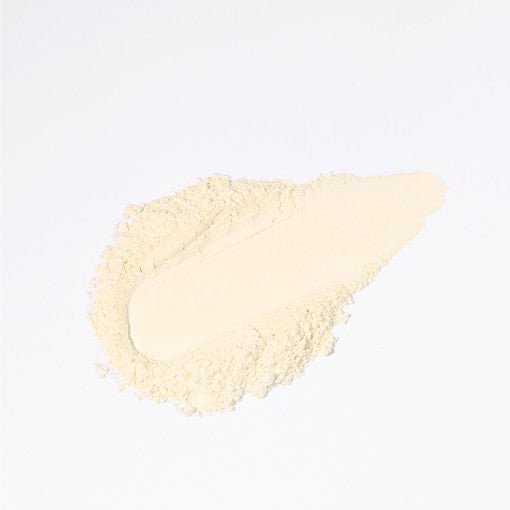 VT Cica No Sebum UV Powder 5g texture sample highlighting lightweight matte finish with SPF protection benefits