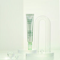 VT Cica Reti-A Cream 0.05 30ml in sleek tube with modern clear and white display emphasizing pore minimization benefits