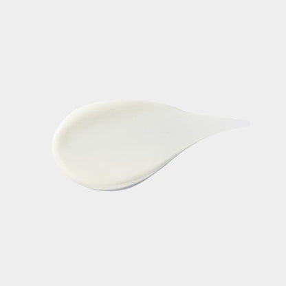 Smooth white cream swatch showing lightweight texture and moisturizing finish suitable for effective skin protection use