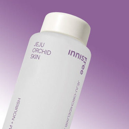 White bottle of innisfree Jeju Orchid Skin with purple text on a soft gradient purple background highlighting hydration benefits