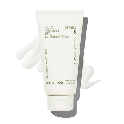 innisfree Olive Vitamin E Real Cleansing Foam 150g - Le Panda BEAUTÉ