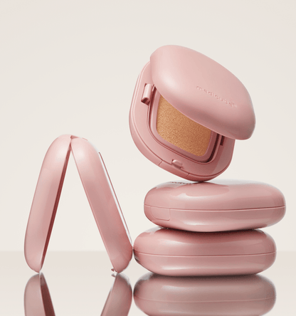 medicube Pro Glutathione Glow Cushion SPF50 15g in soft pink compact with cushion foundation for long-lasting glow