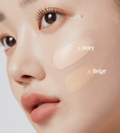 medicube Pro Glutathione Velvet Cushion SPF50+ 15g showing two strong coverage shade swatches Ivory and Beige on cheek