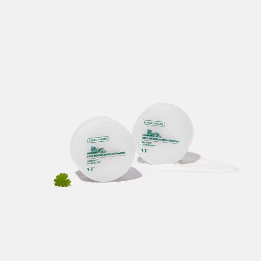 VT Cica No Sebum Mild Powder 5g with oil control in white round containers on a pale background
