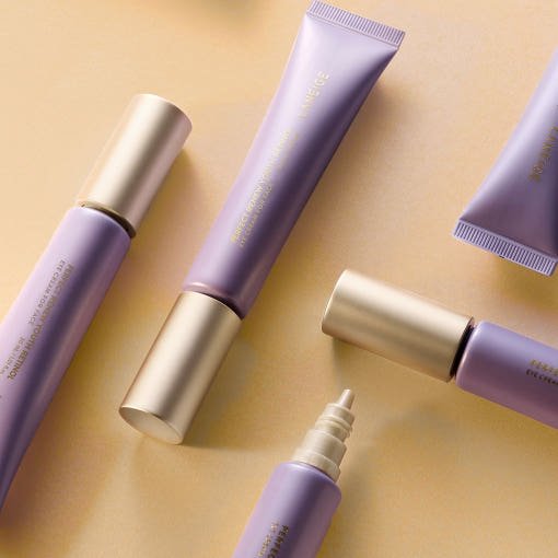 LANEIGE Perfect Renew Retinol 30ml tubes in soft lavender with gold caps, highlighting wrinkle reduction benefits