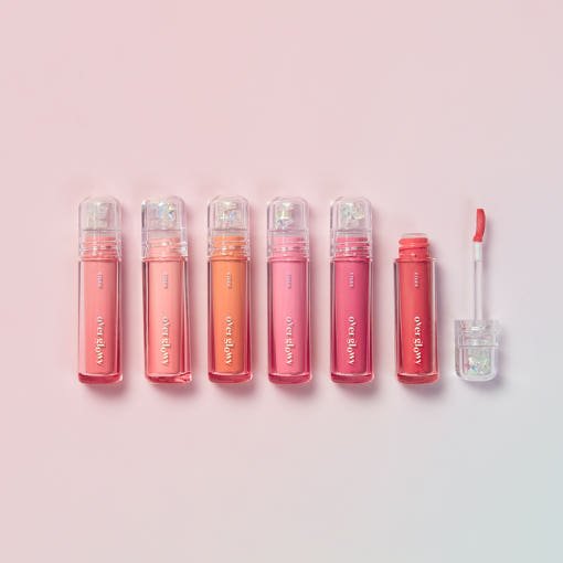 ETUDE Overglowy Gloss #Sarr Sweeties 3g in six glossy shades with volumizing effect and clear caps on pink background