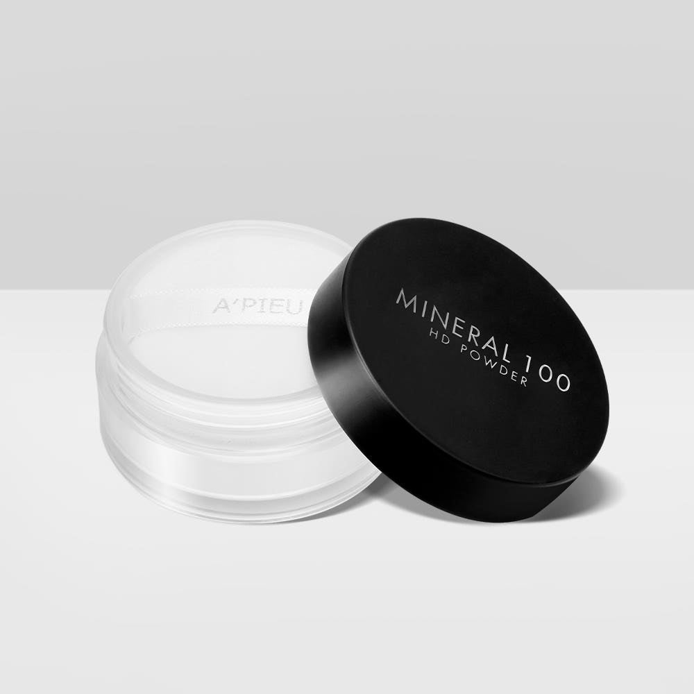 A'pieu Mineral 100 HD Powder 5.5g in translucent container with black lid featuring blurring effect formula