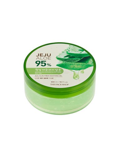 Round green container of soothing gel highlighting 95% aloe content for deep hydration and skin calming care